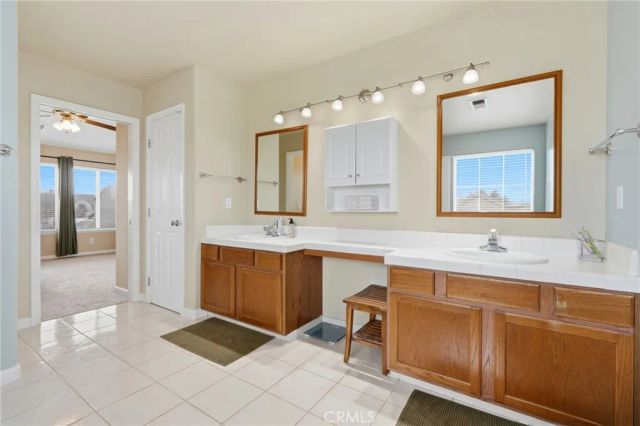 903 W Sandstone Court, Hanford, CA 93230