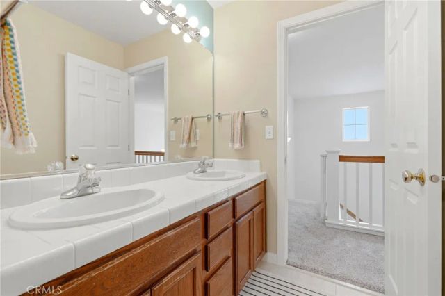 903 W Sandstone Court, Hanford, CA 93230