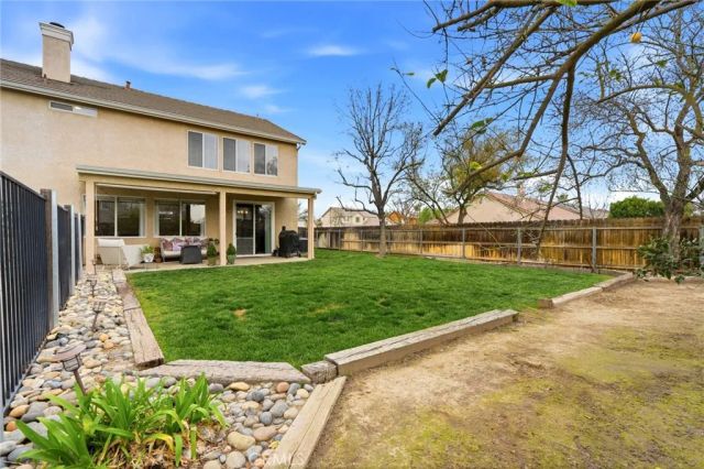 903 W Sandstone Court, Hanford, CA 93230