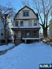 92 Oraton Parkway, East Orange, NJ 07017