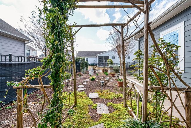 413 Daisy Grove Lane, Holly Springs, NC 27540