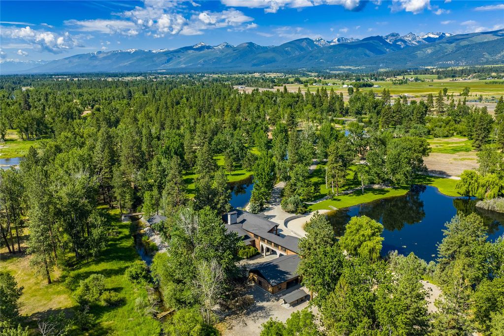 81 and 83 Bell Crossing W, Stevensville, MT 59870 photo 2