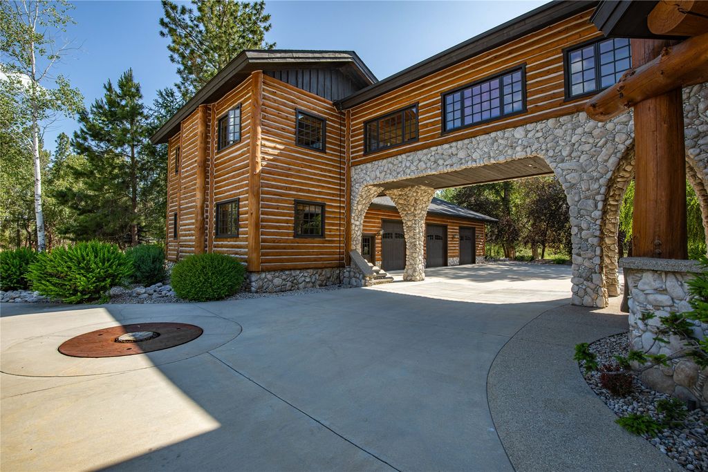 81 and 83 Bell Crossing W, Stevensville, MT 59870 photo 8