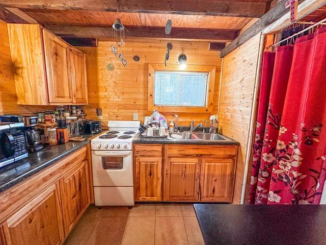 N10660 TOWER ROAD, Phillips, WI 54555