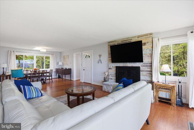 43732 RASPBERRY LN, Hollywood, MD 20636