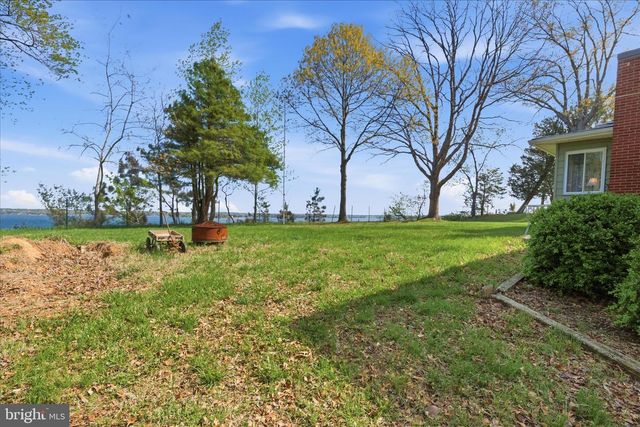 43732 RASPBERRY LN, Hollywood, MD 20636