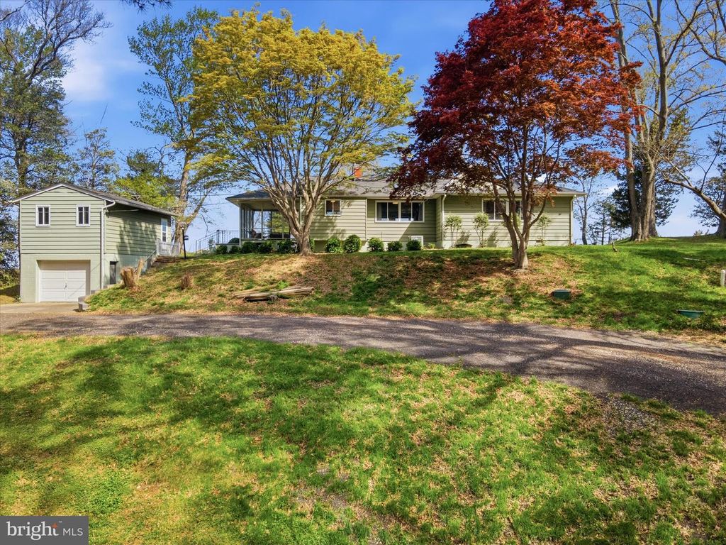 43732 RASPBERRY LN, Hollywood, MD 20636
