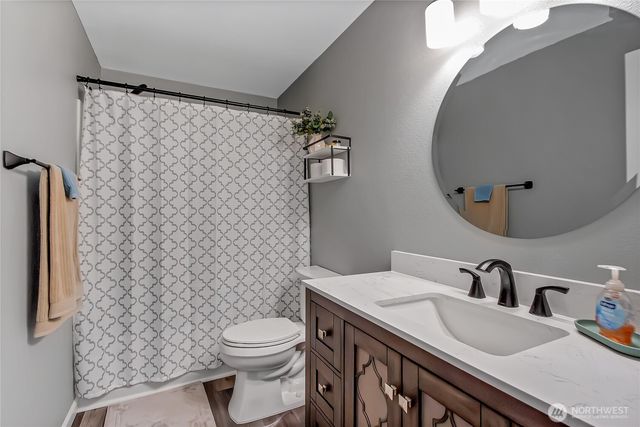 708 3rd Street W, Rainier, WA 98576