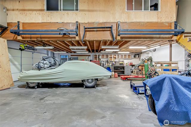 708 3rd Street W, Rainier, WA 98576