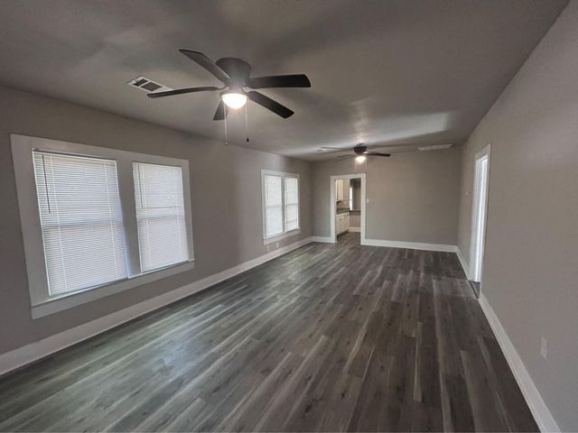 1710 W 15th Street, Port Arthur, TX 77640