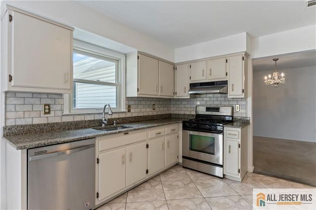 21 Eldridge Drive, East Brunswick, NJ 08816
