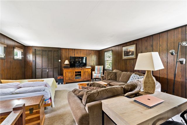 39 Salt Pond Way, Westerly, RI 02891