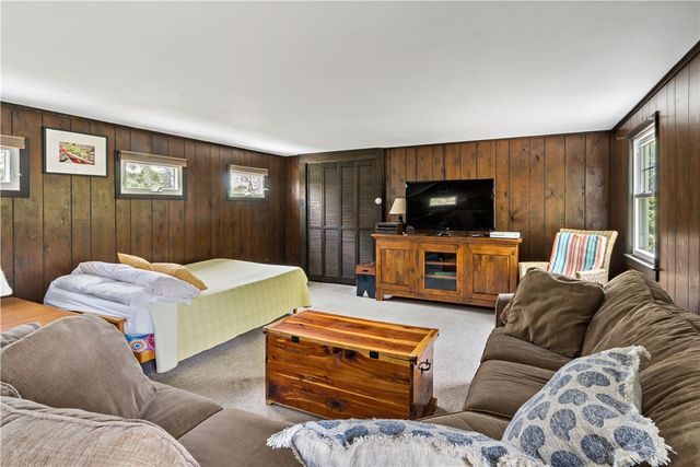 39 Salt Pond Way, Westerly, RI 02891