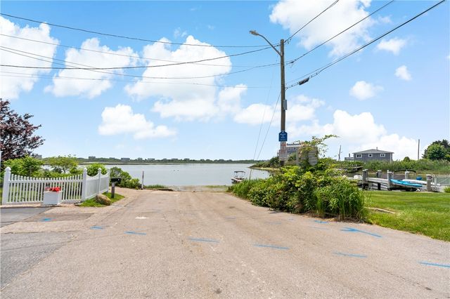 39 Salt Pond Way, Westerly, RI 02891