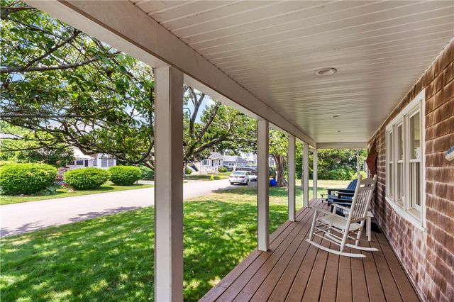 39 Salt Pond Way, Westerly, RI 02891