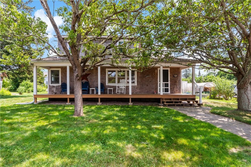 39 Salt Pond Way, Westerly, RI 02891