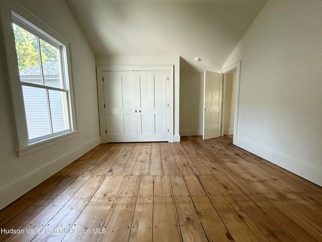 70 N 5th Street, Hudson, NY 12534