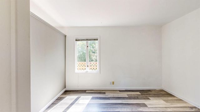 295 Scenic Rd, Fairfax, CA 94930