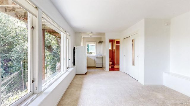 295 Scenic Rd, Fairfax, CA 94930