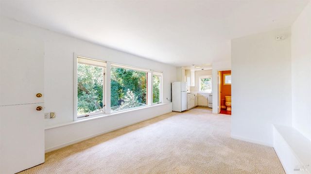 295 Scenic Rd, Fairfax, CA 94930