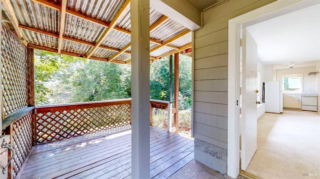 295 Scenic Rd, Fairfax, CA 94930