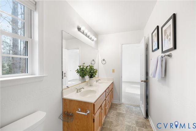 9281 Forestdale DR, Amelia Courthouse, VA 23002