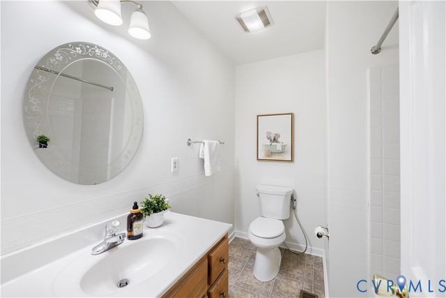 9281 Forestdale DR, Amelia Courthouse, VA 23002
