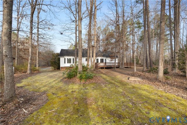9281 Forestdale DR, Amelia Courthouse, VA 23002