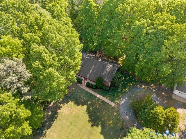 9281 Forestdale DR, Amelia Courthouse, VA 23002