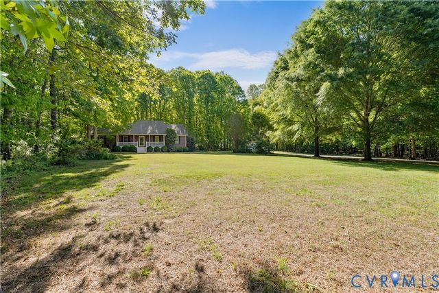 9281 Forestdale DR, Amelia Courthouse, VA 23002
