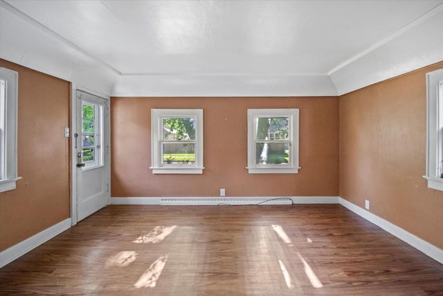 130 S 74th STREET, Milwaukee, WI 53214