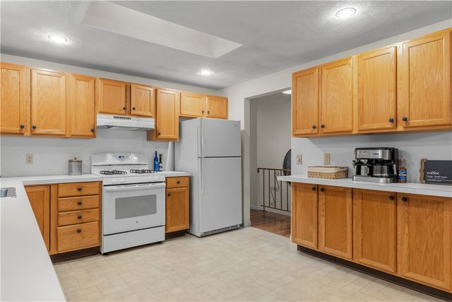 102 Windward Walk, North Kingstown, RI 02852