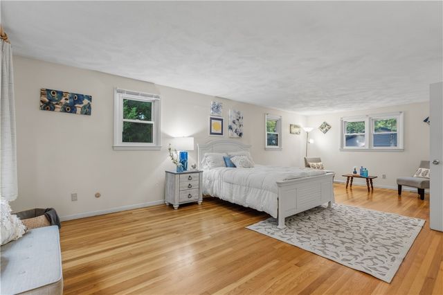102 Windward Walk, North Kingstown, RI 02852