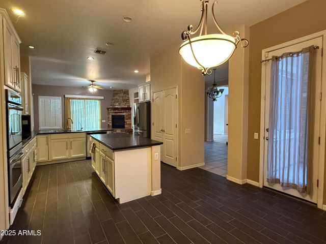 642 E Torrey Pines Place, Chandler, AZ 85249
