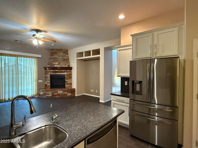 642 E Torrey Pines Place, Chandler, AZ 85249
