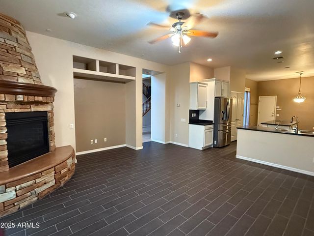 642 E Torrey Pines Place, Chandler, AZ 85249