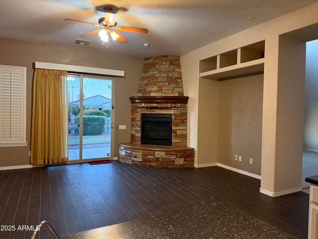 642 E Torrey Pines Place, Chandler, AZ 85249