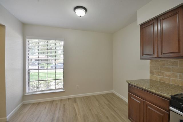 2755 Foliage Green Drive, Houston, TX 77339