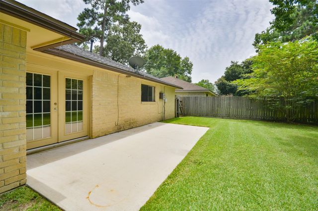 2755 Foliage Green Drive, Houston, TX 77339