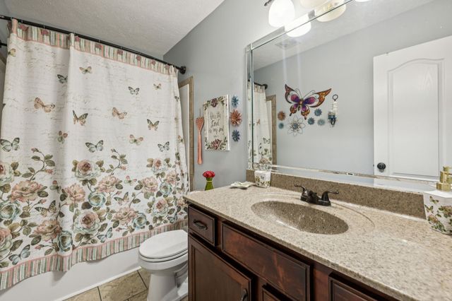 3763 Gray Fox Dr, Clarksville, TN 37040