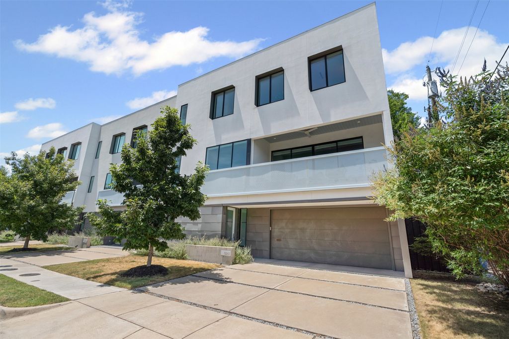 5243 Manett Street, Dallas, TX 75206