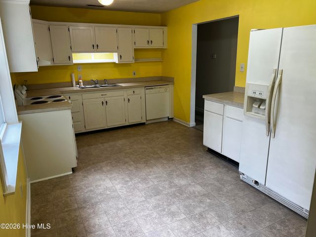 109 Ramsey Drive, Jacksonville, NC 28540