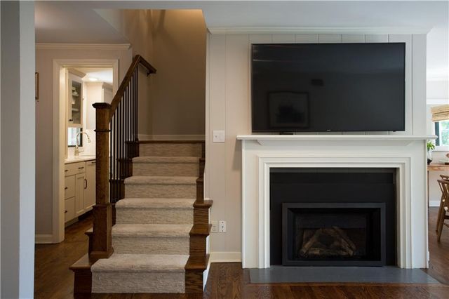 4801 W 66TH Street, Prairie Village, KS 66208