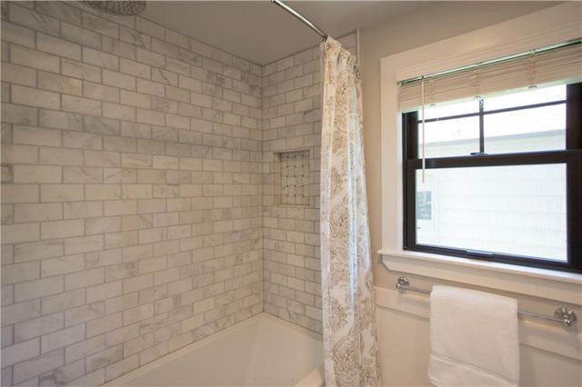 4801 W 66TH Street, Prairie Village, KS 66208