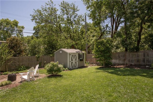 4801 W 66TH Street, Prairie Village, KS 66208