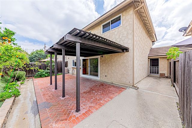 8237 Henshaw, Buena Park, CA 90621
