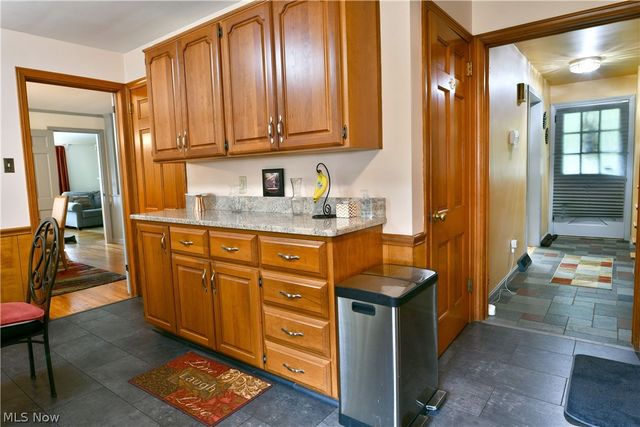 825 Ravine Drive, Youngstown, OH 44505