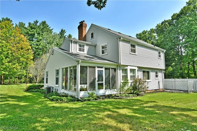 825 Ravine Drive, Youngstown, OH 44505