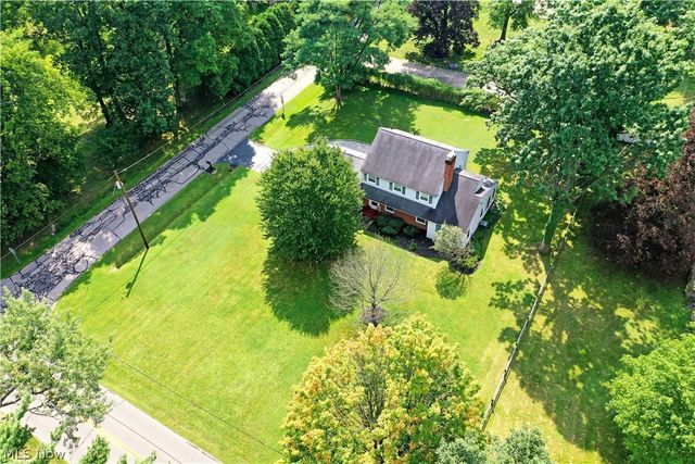 825 Ravine Drive, Youngstown, OH 44505