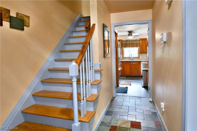 825 Ravine Drive, Youngstown, OH 44505